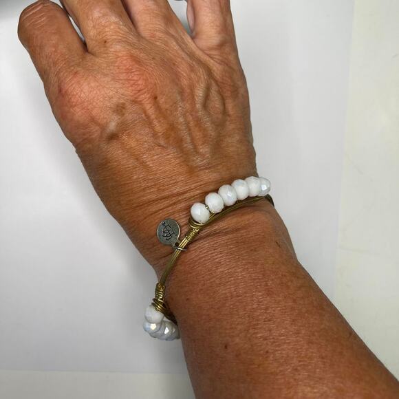 BOURBON & BOWETIES gold tone bracelet bangle petite faceted white beads jewelry - Picture 3 of 10